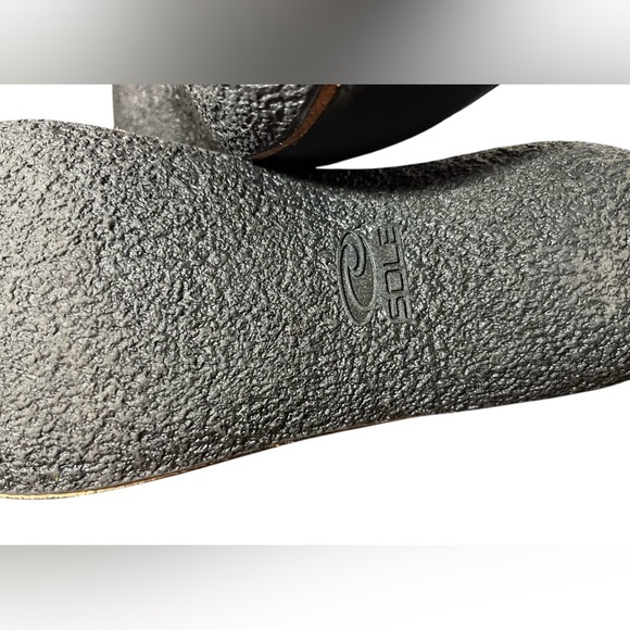 Sole By District Recork Slip On Grace Flats Black Leather Carbon Negative US 8W - Picture 10 of 11